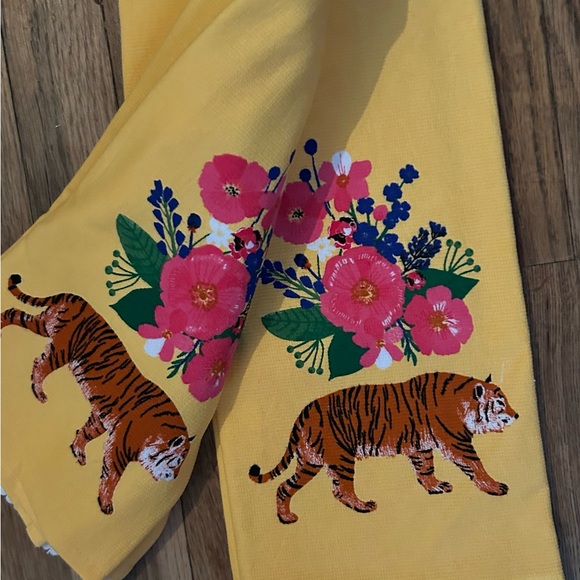 BNWT MIA CHARRO KITCHEN TOWELS PACK OF TWO - Picture 2 of 8
